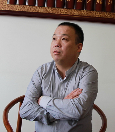 任峰,1971年生,陕西富平人,现任陕西世纪彩虹房地产投资有限